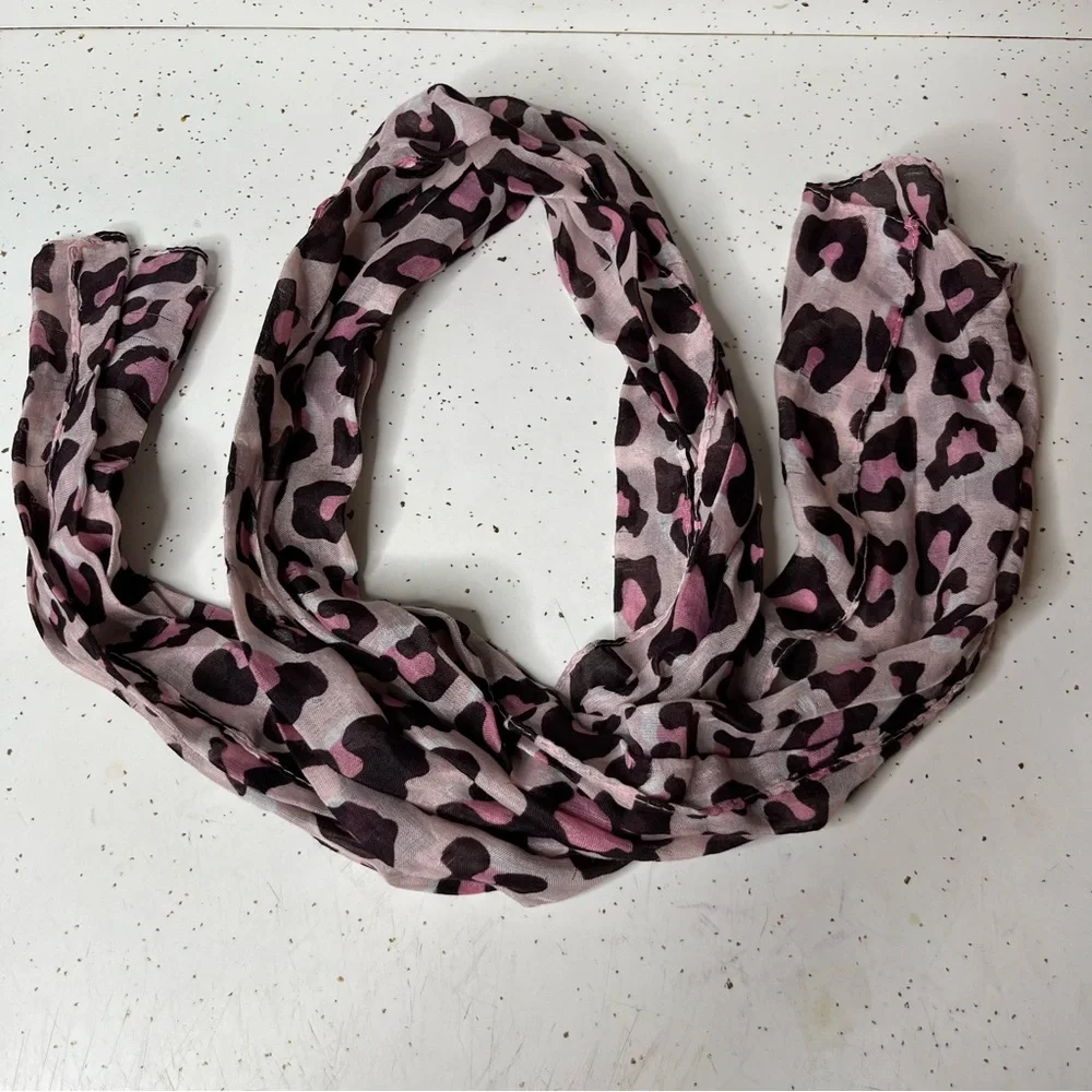 5/$15 Fashion Scarf Womens Pink Black Leopard Print Polyester Casual Lightweight
